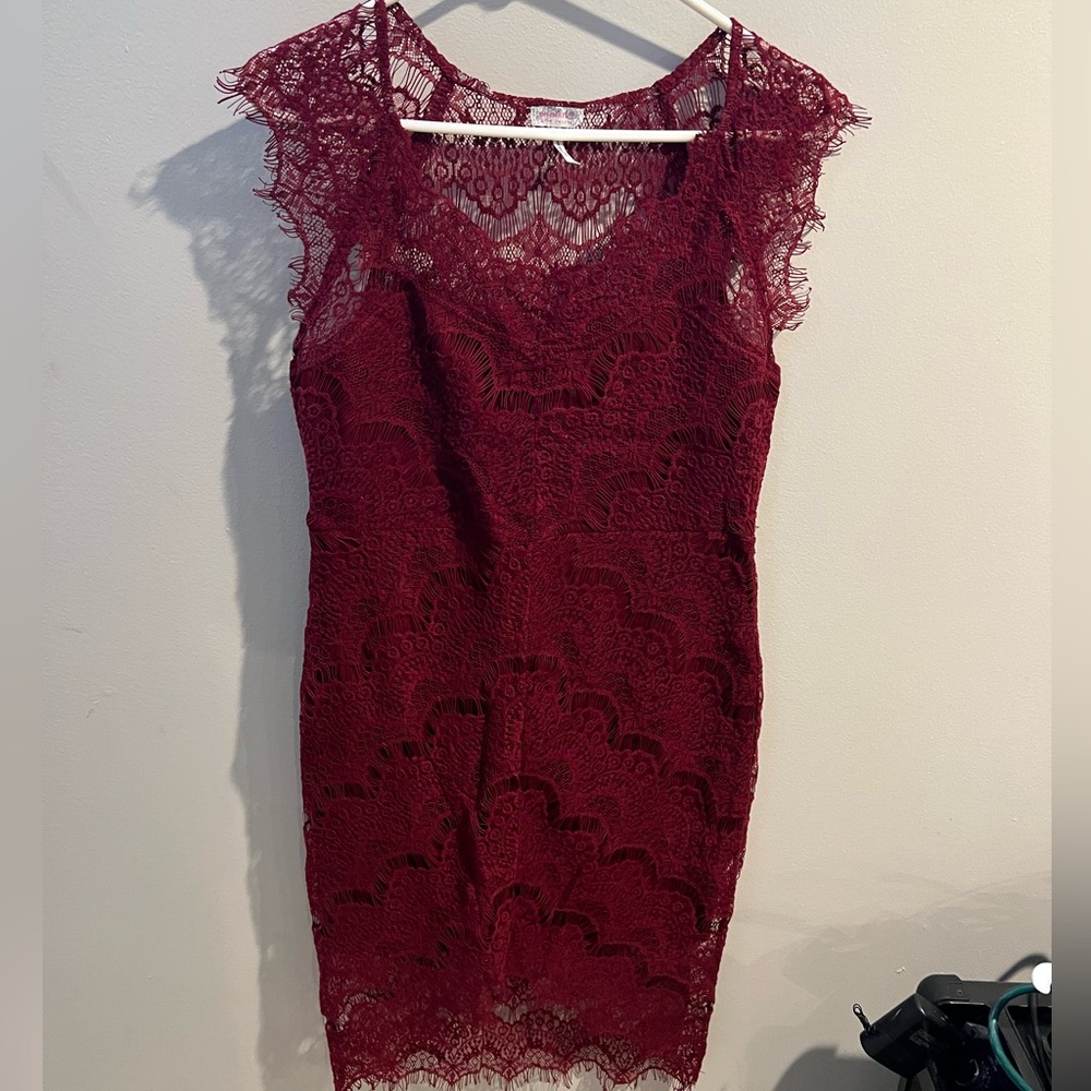 🛑 SALE 🌻 Free people Intimately burgundy red lace bodycon midi cocktail dress